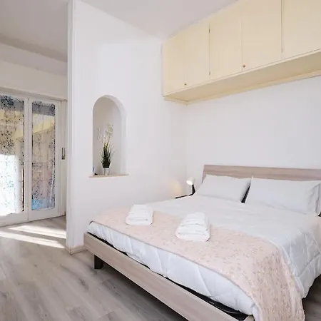 Apartment Tuscolana Blu - Grazioso Monolocale Rome