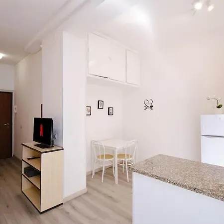 Tuscolana Blu - Grazioso Monolocale Rome