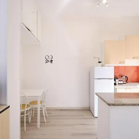 Tuscolana Blu - Grazioso Monolocale *