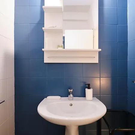Apartment Tuscolana Blu - Grazioso Monolocale Rome