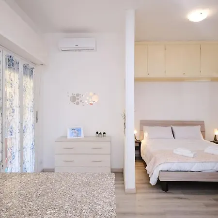 Tuscolana Blu - Grazioso Monolocale Apartment