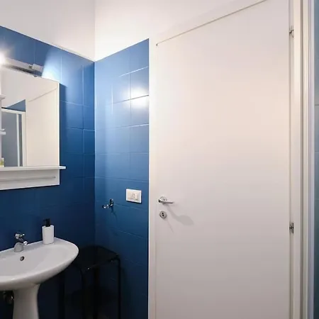 Tuscolana Blu - Grazioso Monolocale Apartment Rome